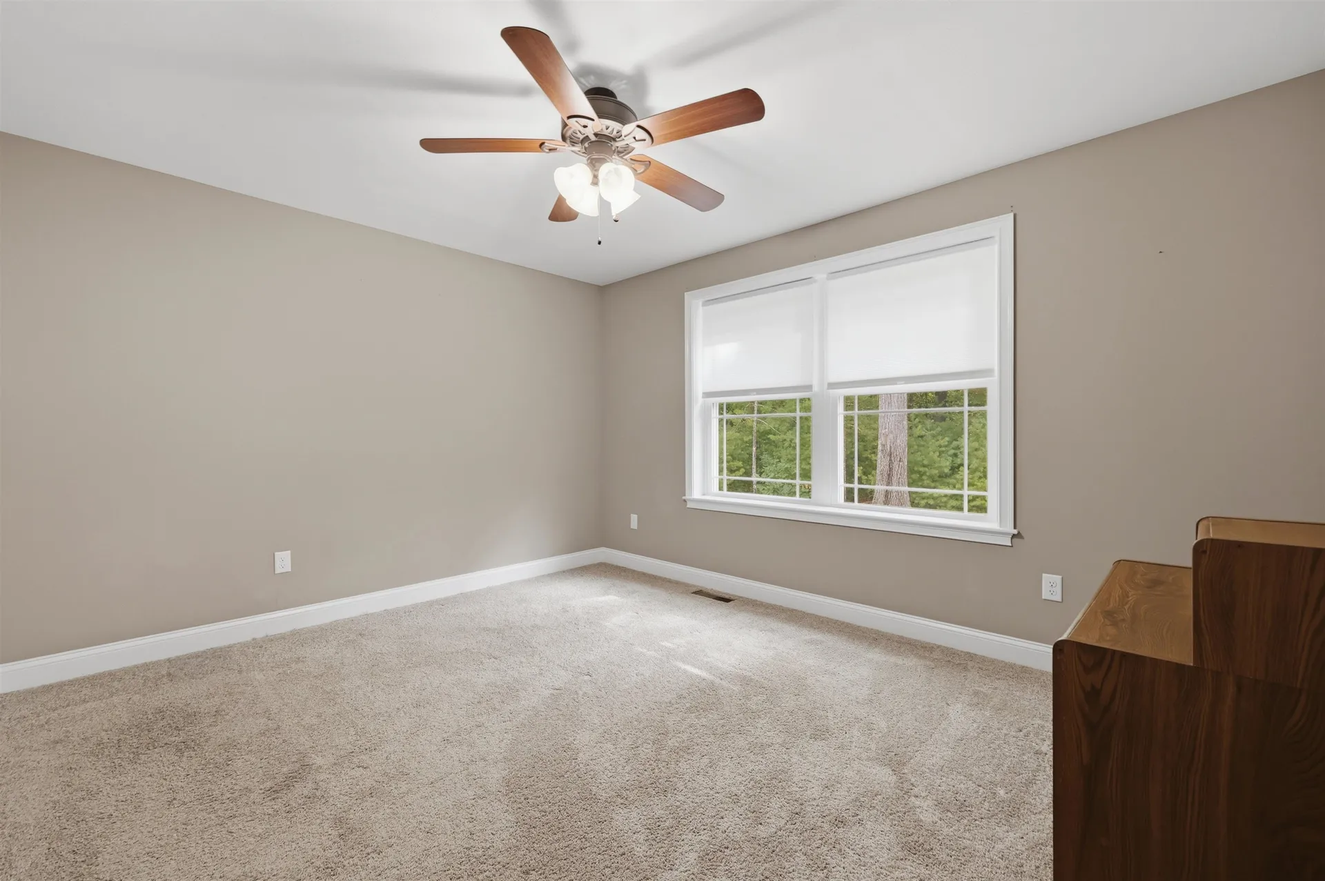 31 Castle Court Kingston NH 03848