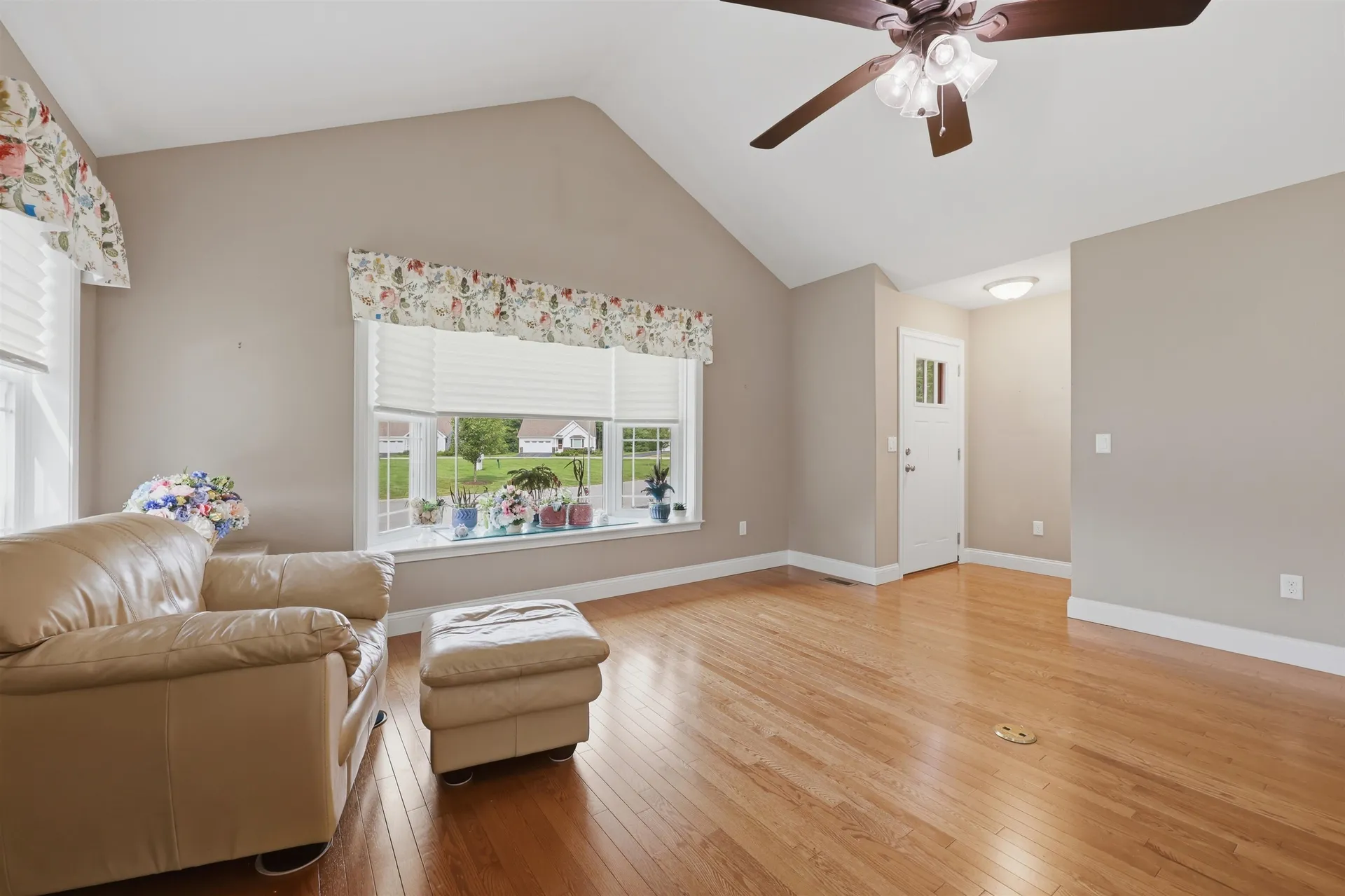 31 Castle Court Kingston NH 03848
