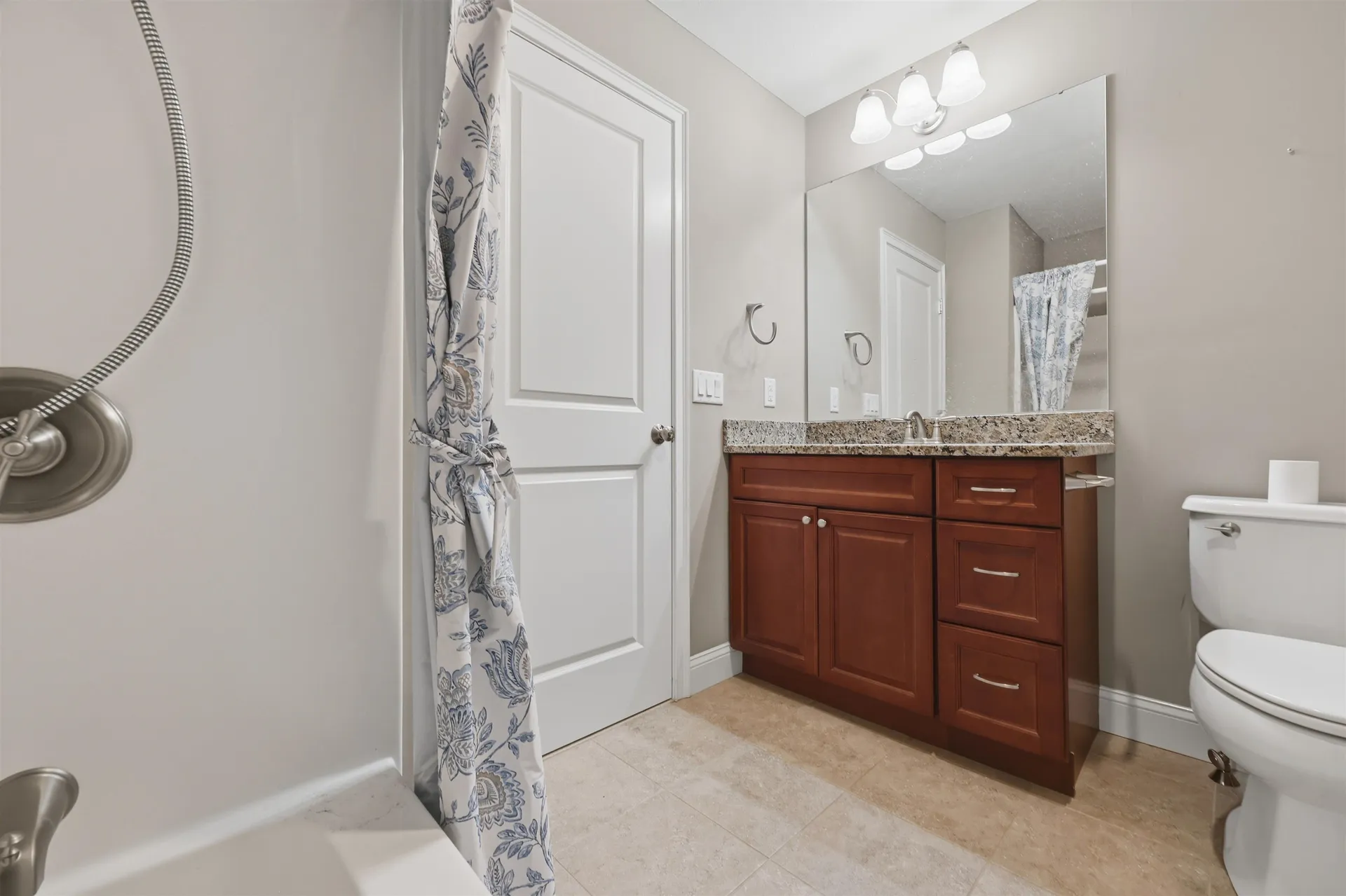 31 Castle Court Kingston NH 03848