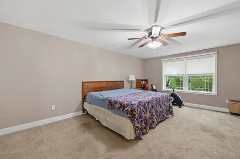 31 Castle Court Kingston NH 03848