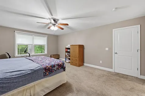 31 Castle Court Kingston NH 03848
