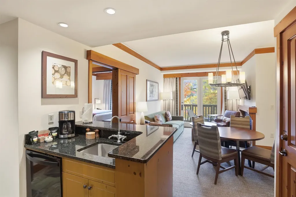 7412 Mountain Road Stowe VT 05672
