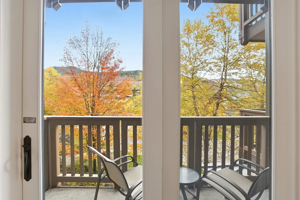 7412 Mountain Road Stowe VT 05672