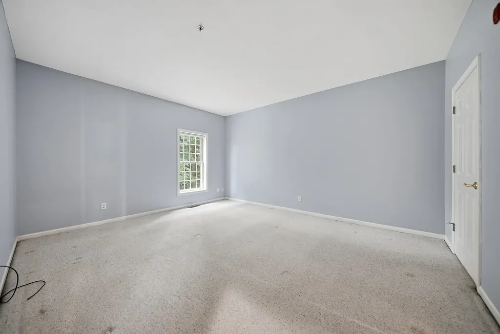 34 Mammoth Road Hooksett NH 03106