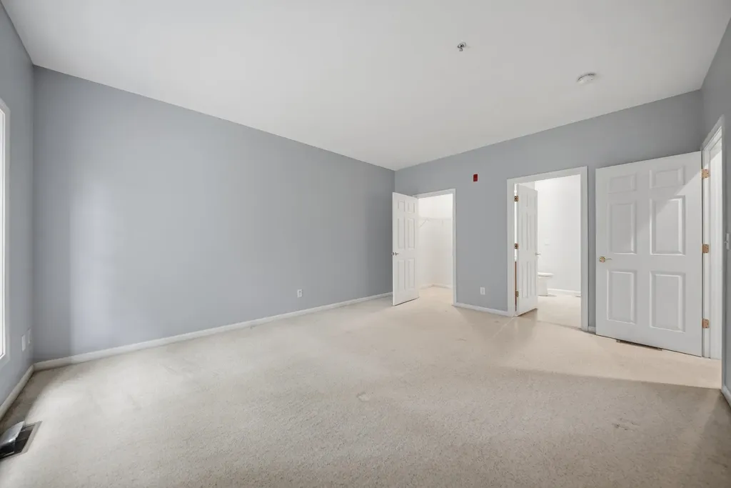 34 Mammoth Road Hooksett NH 03106