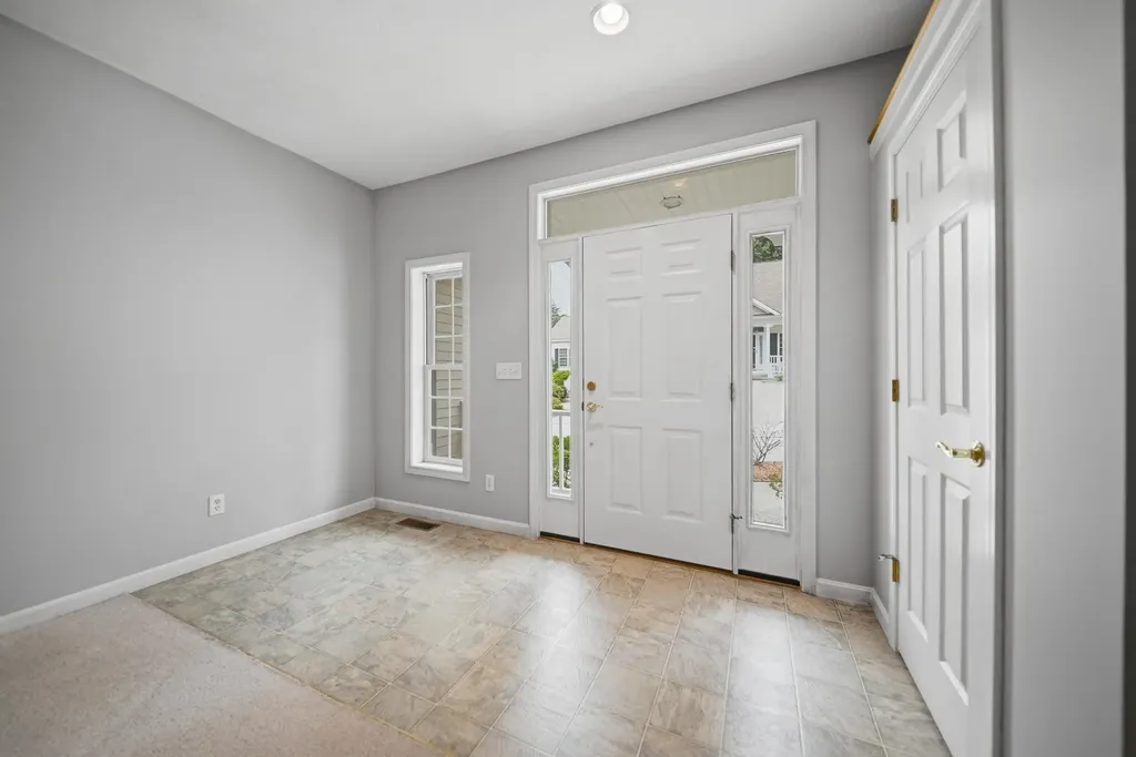 34 Mammoth Road Hooksett NH 03106