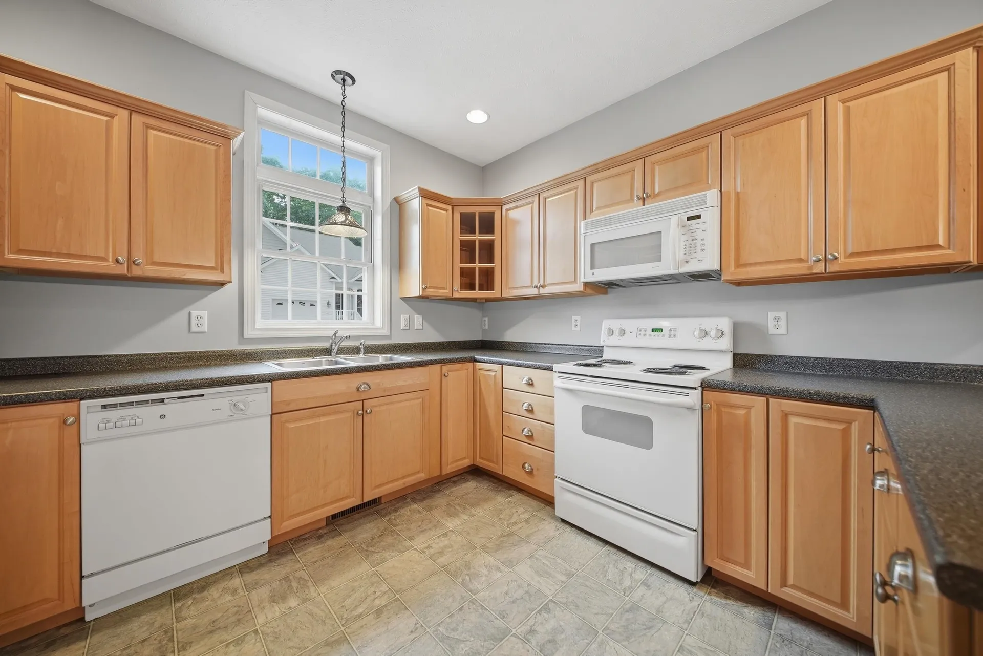 34 Mammoth Road Hooksett NH 03106
