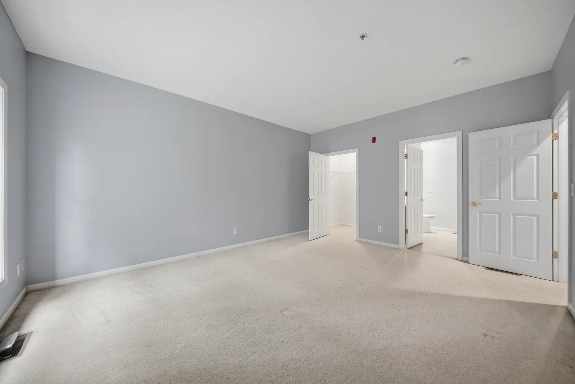 34 Mammoth Road Hooksett NH 03106