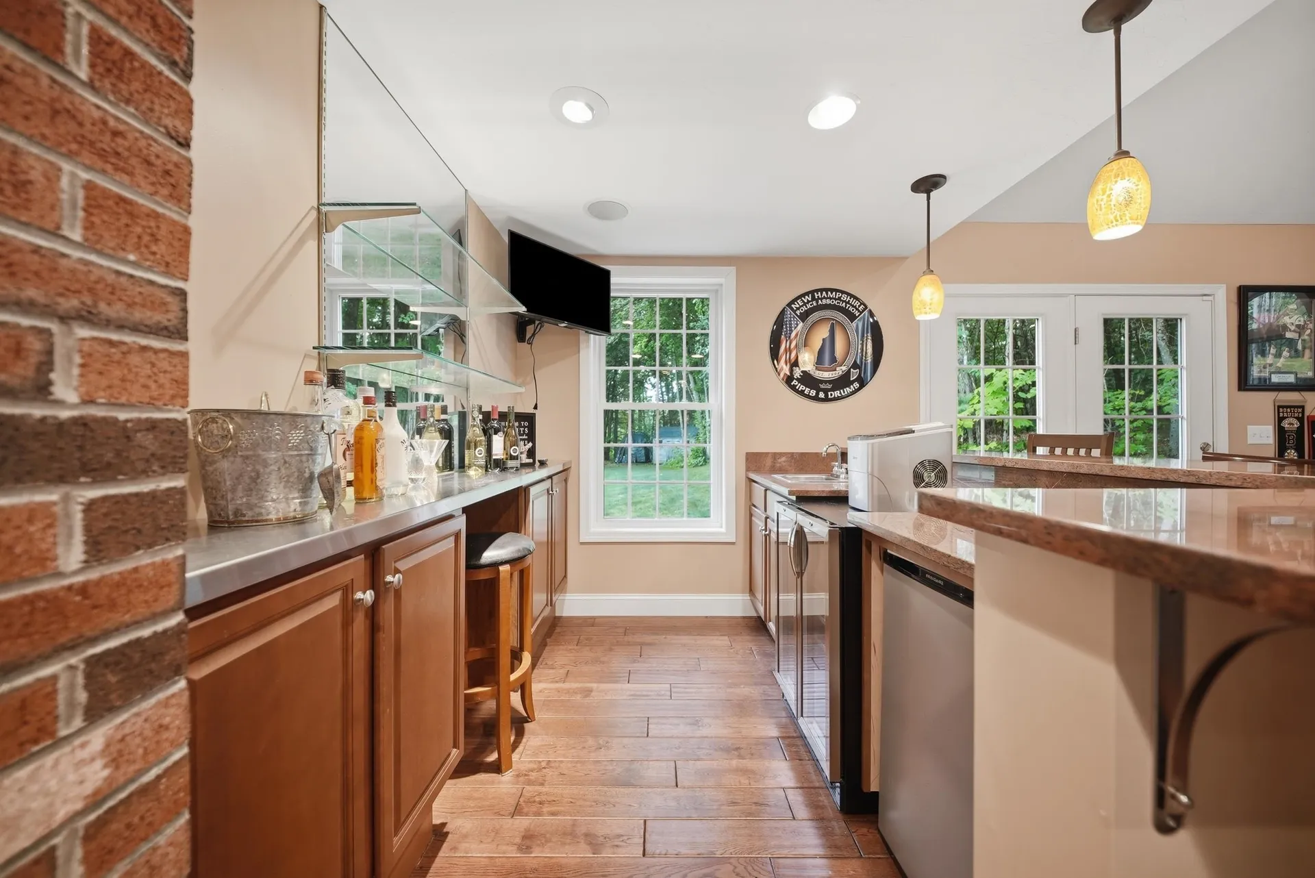 17 Laurel Road Hooksett NH 03106