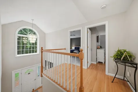 17 Laurel Road Hooksett NH 03106