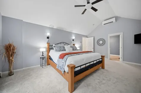 17 Laurel Road Hooksett NH 03106