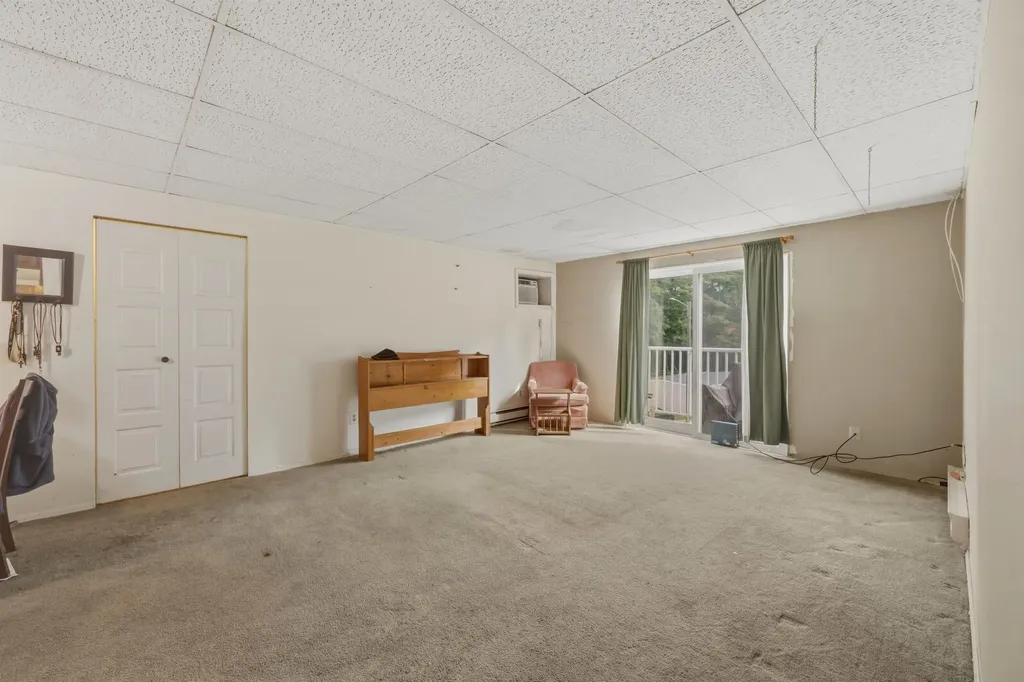 101G Capitol Hill Drive Londonderry NH 03053