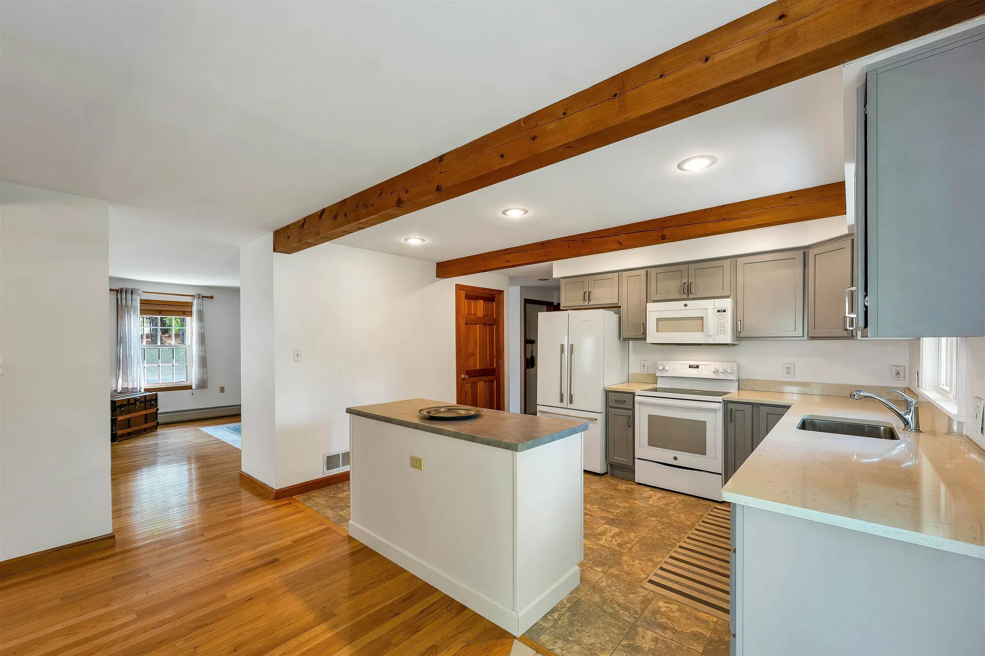 2761 Lake Shore Road Gilford NH 03249
