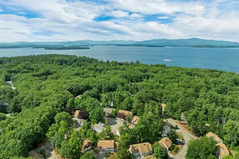 2761 Lake Shore Road Gilford NH 03249