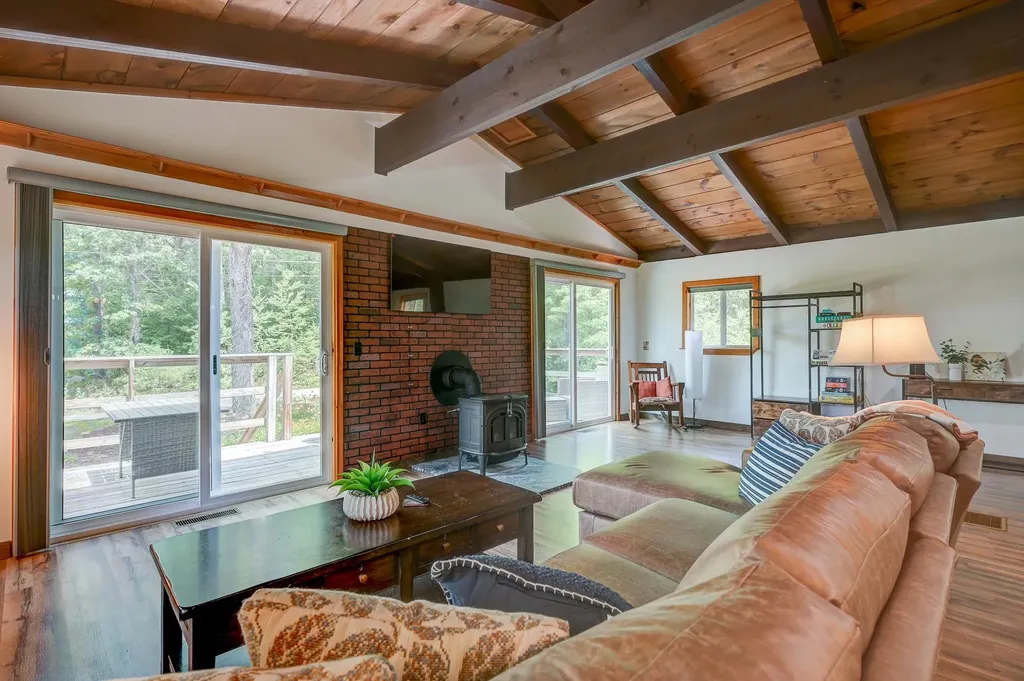 11 Keene Lane Bridgton ME 04009