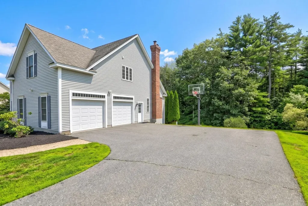 15 Northland Road Windham NH 03087