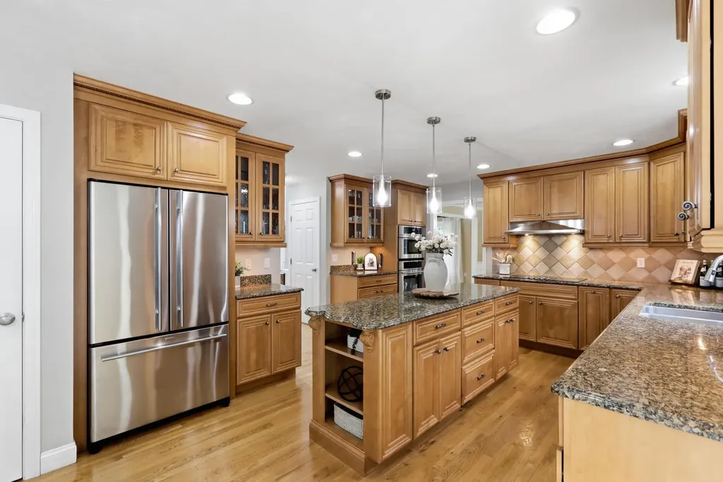 15 Northland Road Windham NH 03087