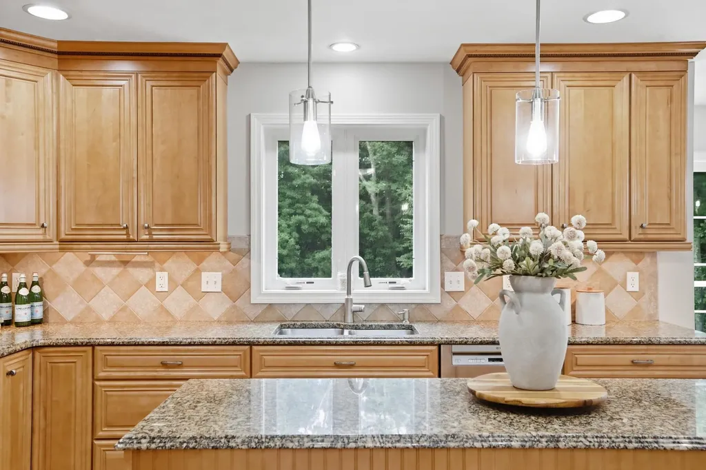 15 Northland Road Windham NH 03087