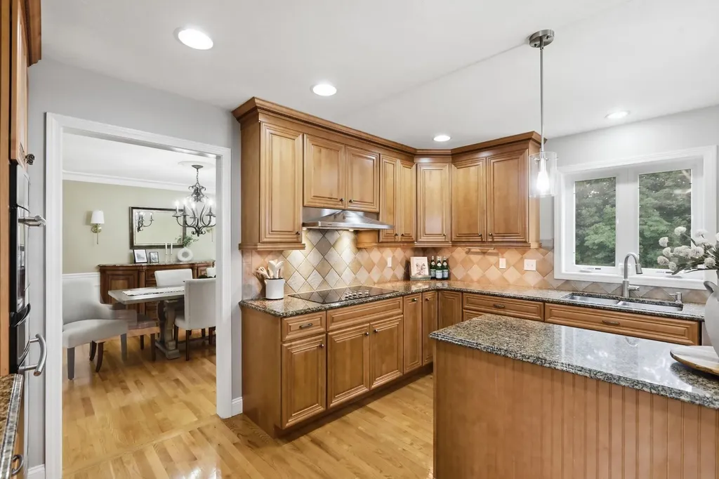 15 Northland Road Windham NH 03087
