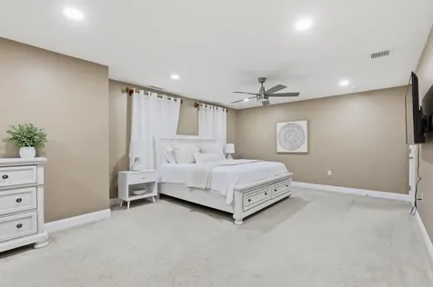 15 Northland Road Windham NH 03087