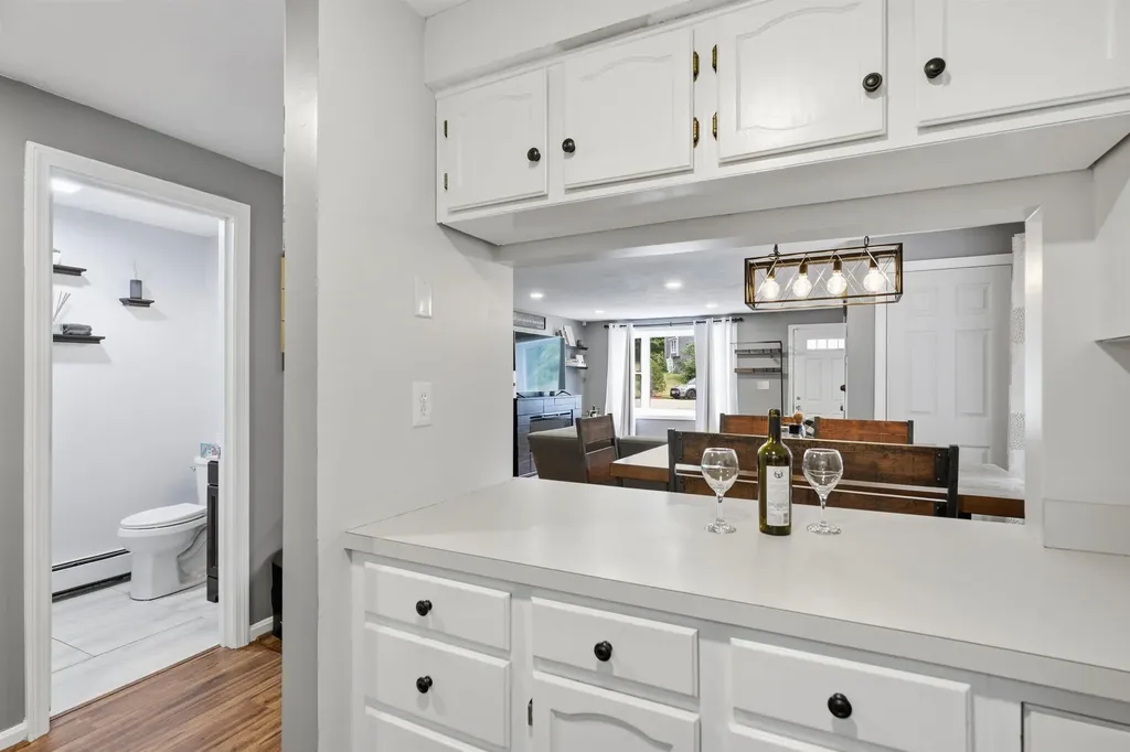 17 Chestnut Circle Merrimack NH 03054