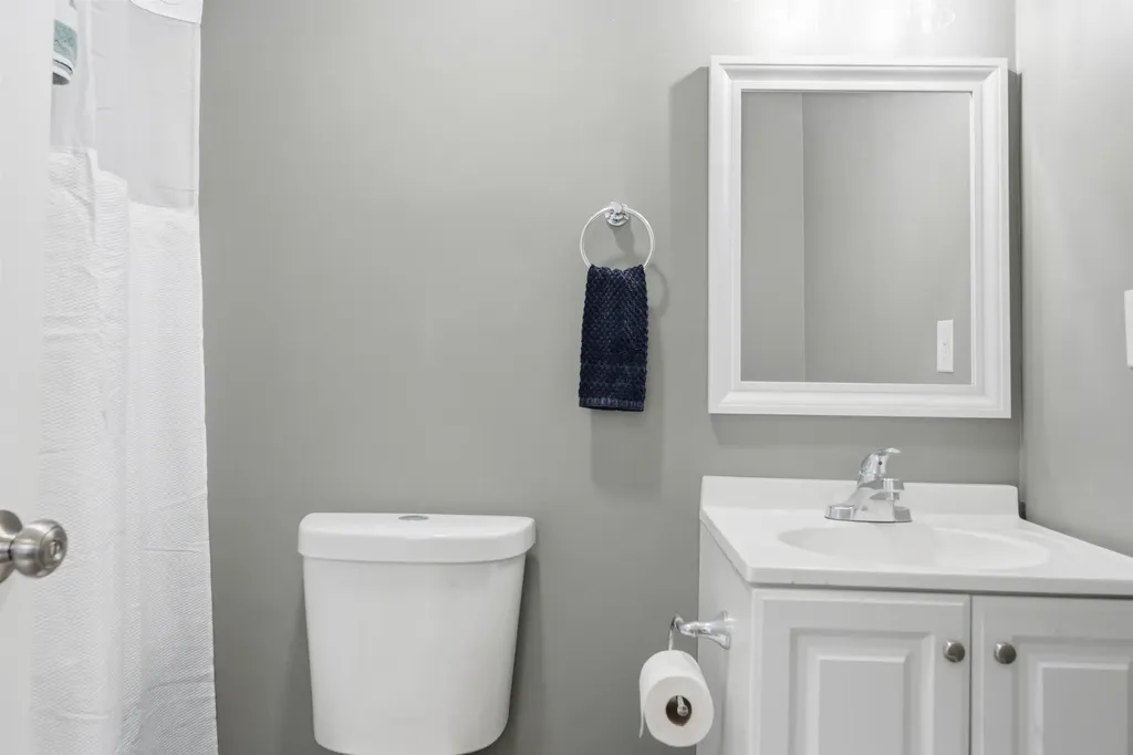 17 Chestnut Circle Merrimack NH 03054
