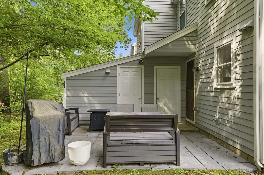 17 Chestnut Circle Merrimack NH 03054