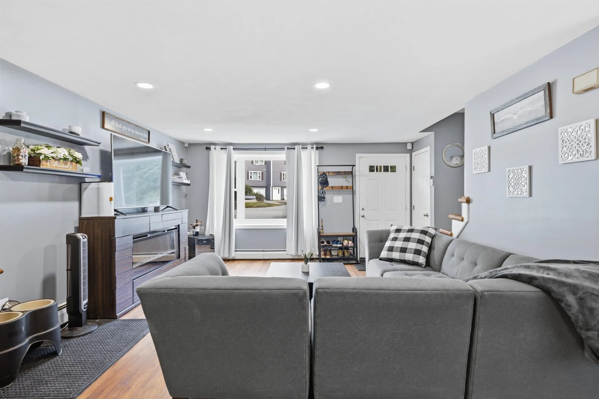 17 Chestnut Circle Merrimack NH 03054