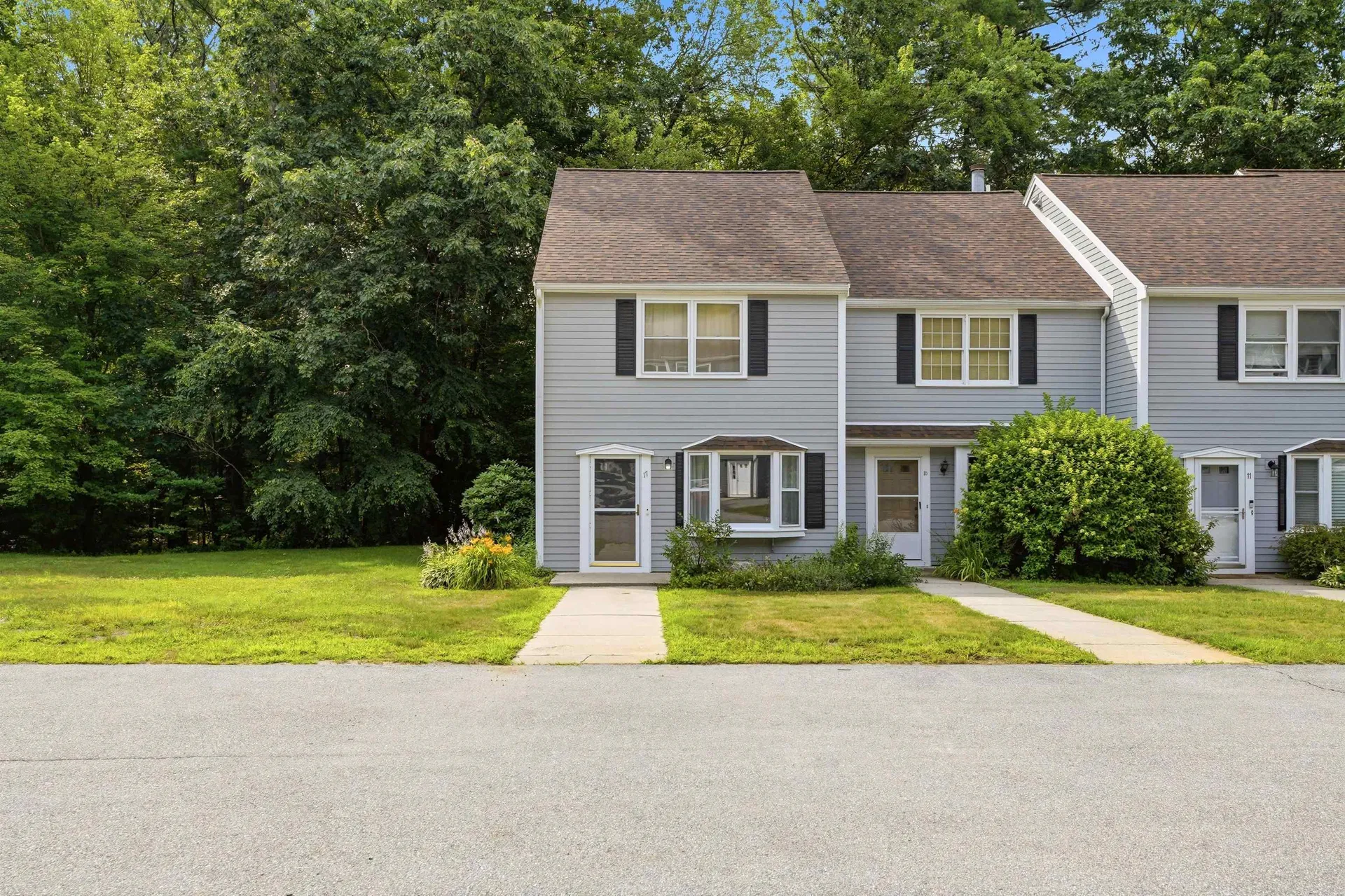 17 Chestnut Circle Merrimack NH 03054