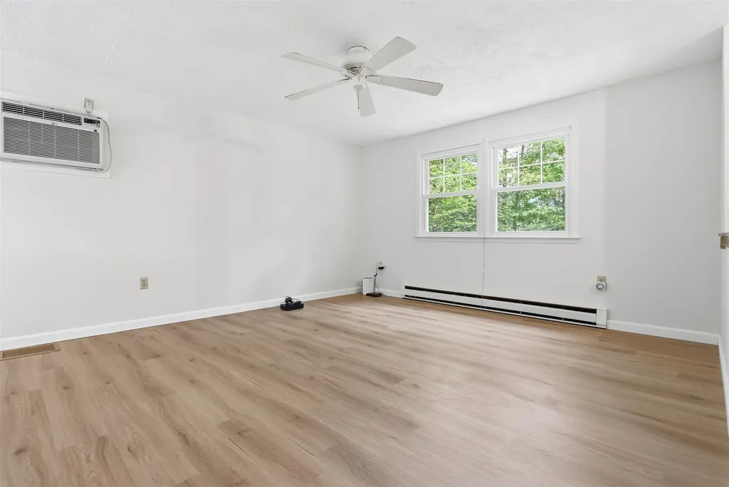 42 Jason Drive Goffstown NH 03045