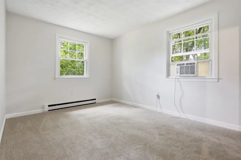 42 Jason Drive Goffstown NH 03045
