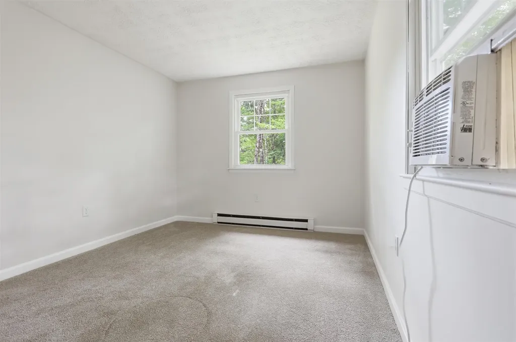 42 Jason Drive Goffstown NH 03045