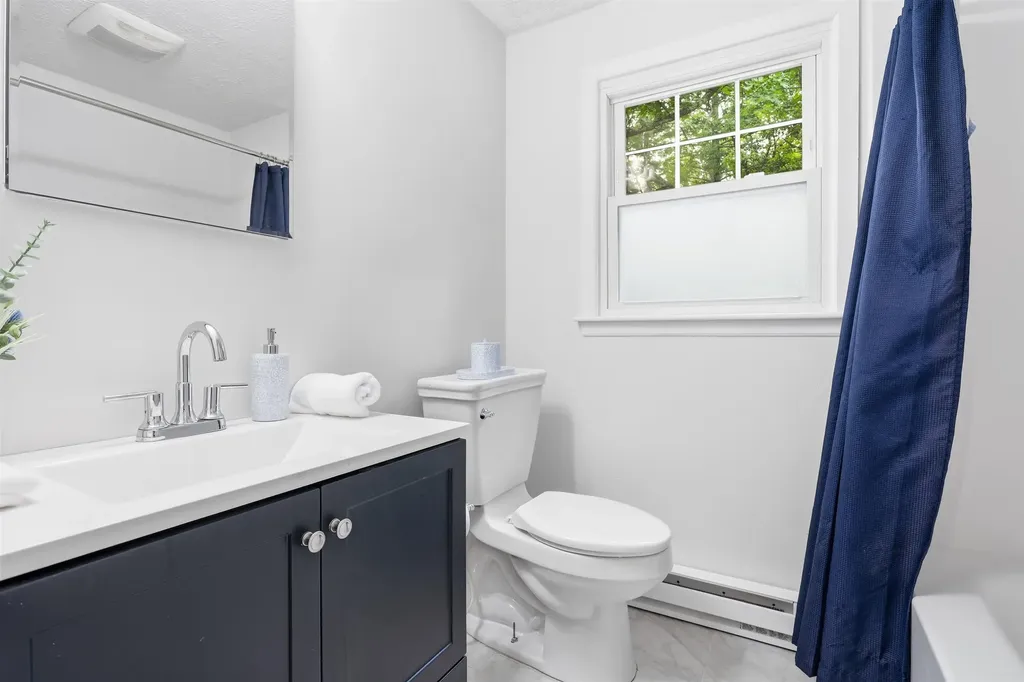42 Jason Drive Goffstown NH 03045