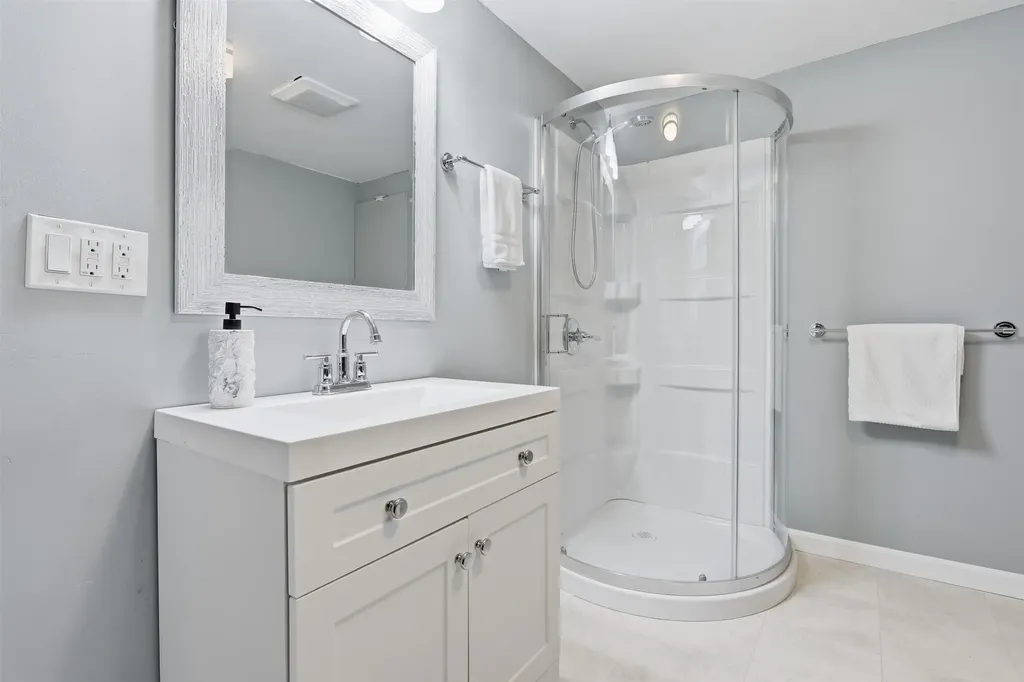 42 Jason Drive Goffstown NH 03045