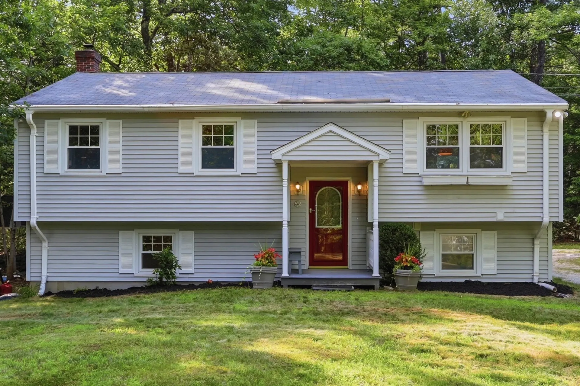 42 Jason Drive Goffstown NH 03045