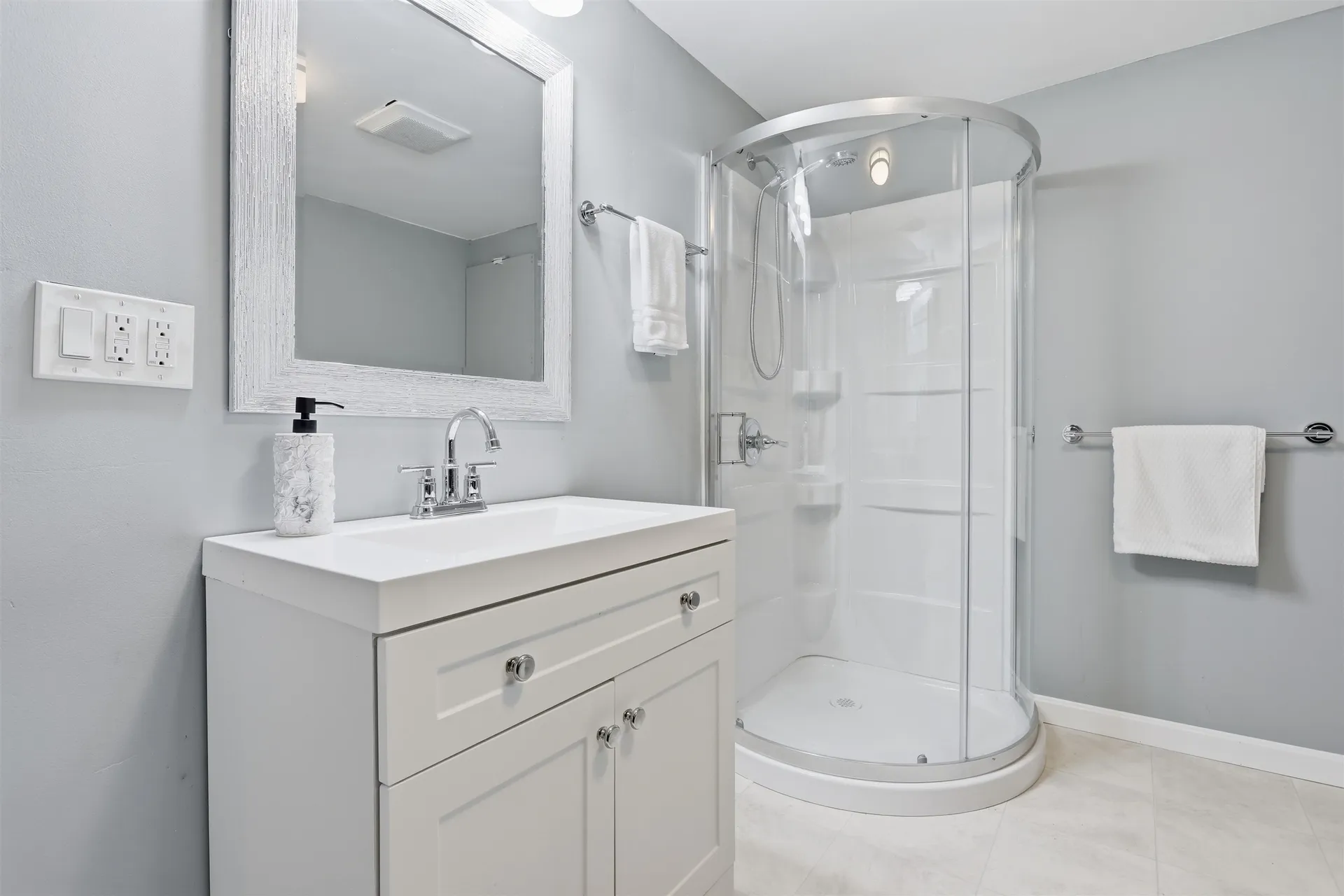 42 Jason Drive Goffstown NH 03045