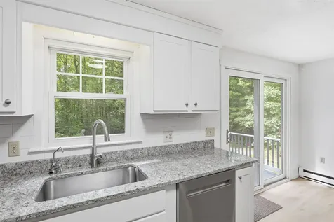 42 Jason Drive Goffstown NH 03045