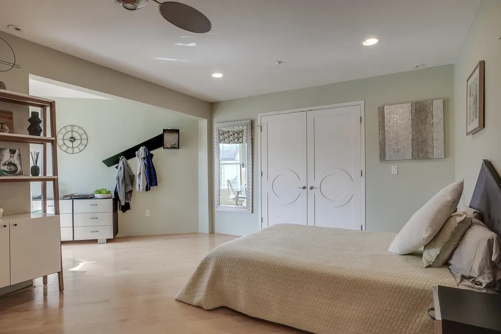 94 Foxberry Drive New Boston NH 03070
