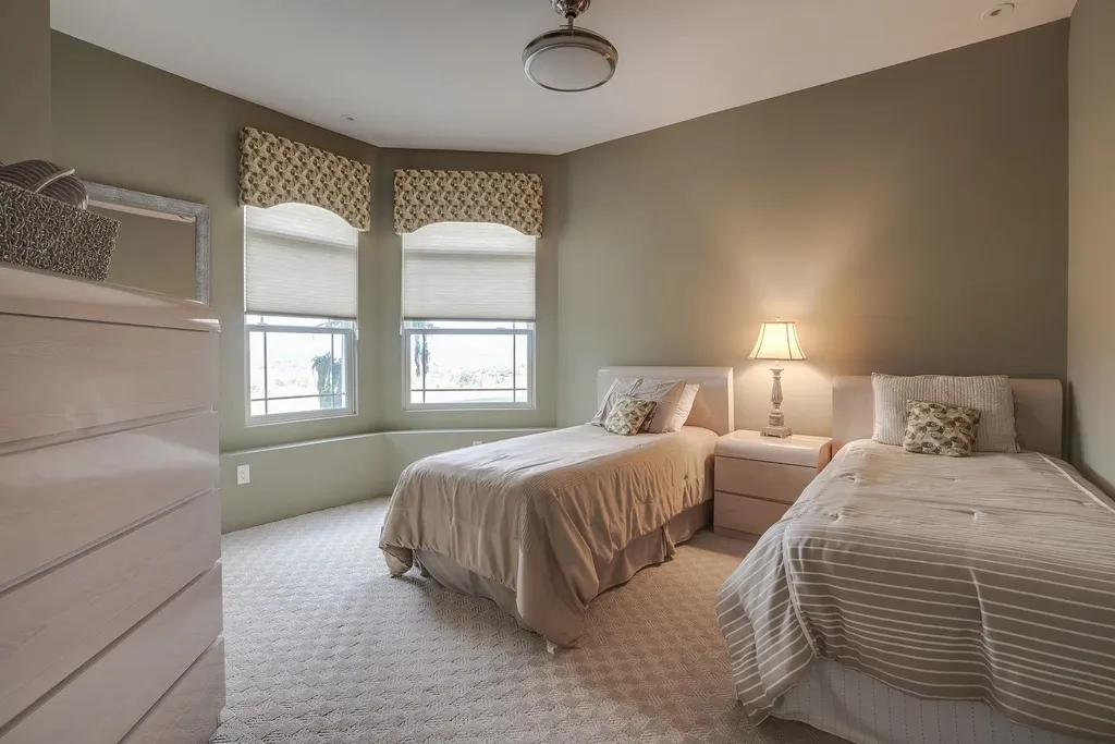 94 Foxberry Drive New Boston NH 03070