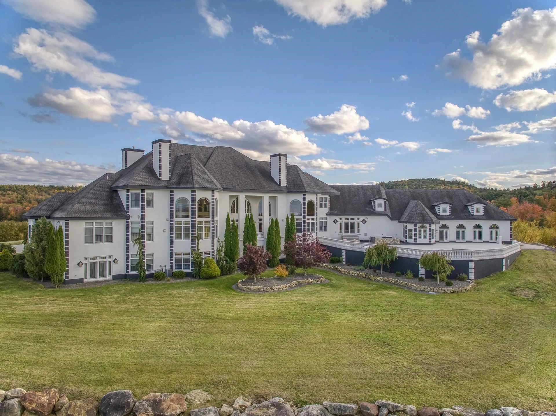 94 Foxberry Drive New Boston NH 03070