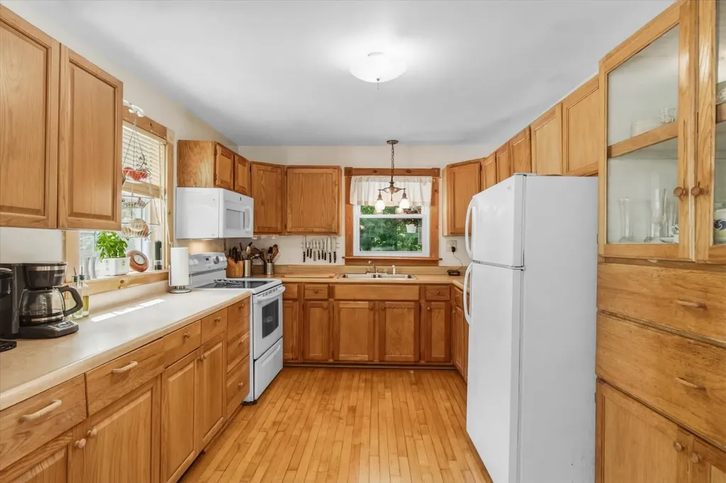 126 & 12w Shadow Lane Pittsford VT 05763