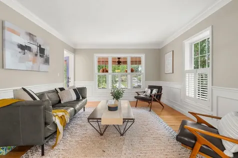 23 Chisholm Farm Drive Stratham NH 03885