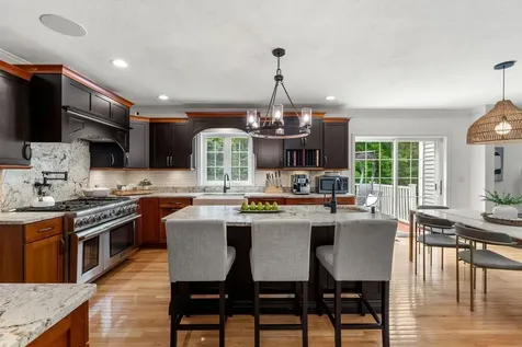 23 Chisholm Farm Drive Stratham NH 03885