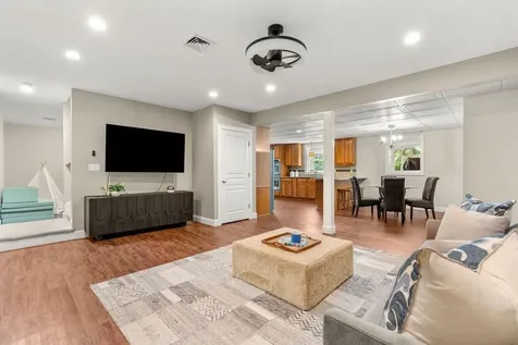23 Chisholm Farm Drive Stratham NH 03885