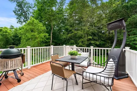 23 Chisholm Farm Drive Stratham NH 03885
