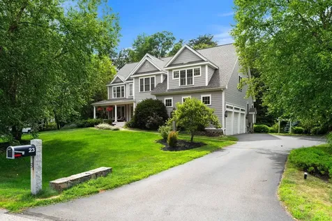 23 Chisholm Farm Drive Stratham NH 03885