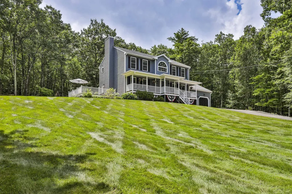 10 Mosher Drive Brookline NH 03033