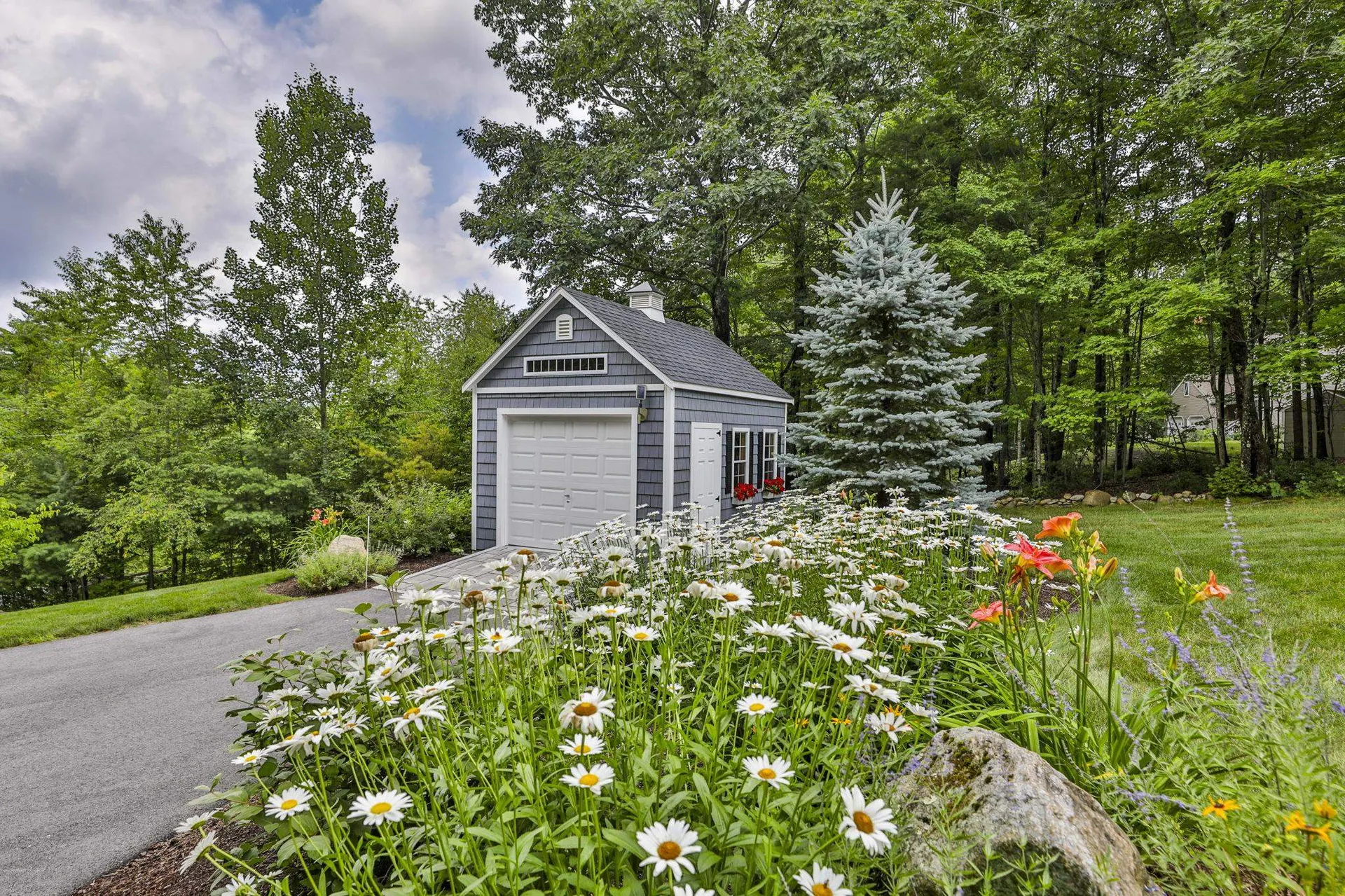 10 Mosher Drive Brookline NH 03033