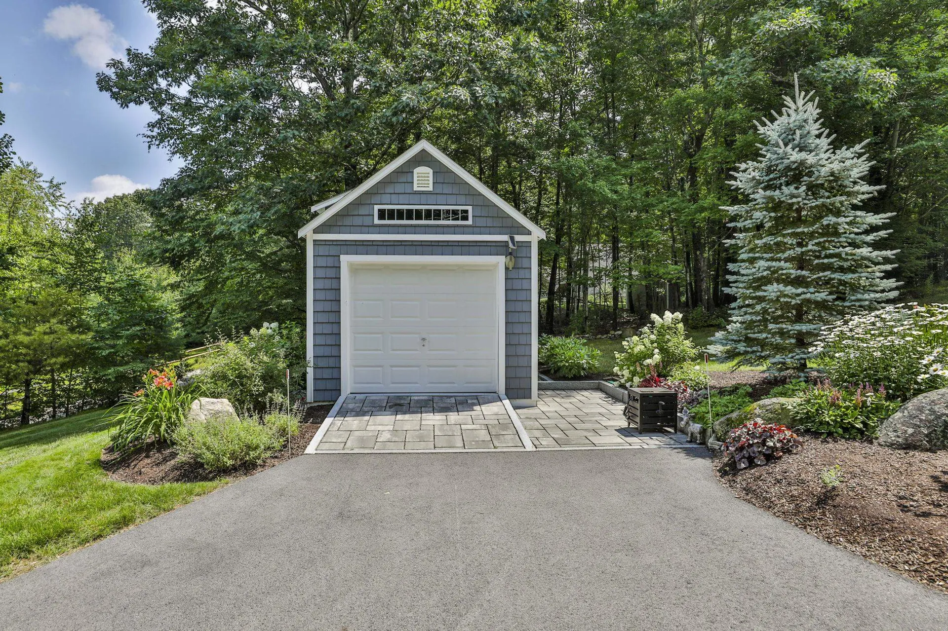 10 Mosher Drive Brookline NH 03033