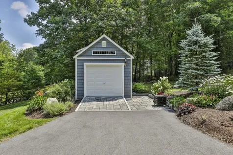 10 Mosher Drive Brookline NH 03033